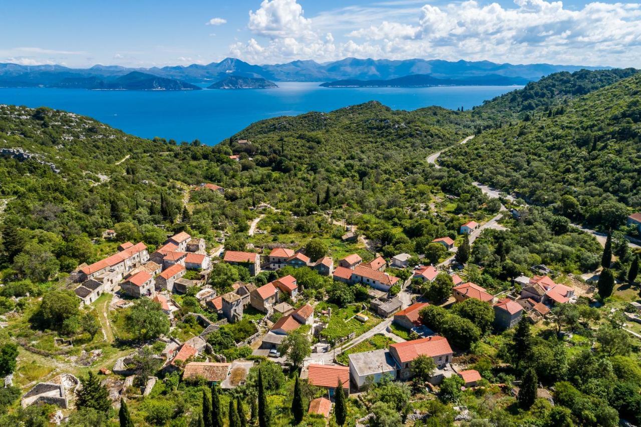 Apartments Korita Maranovici Екстер'єр фото