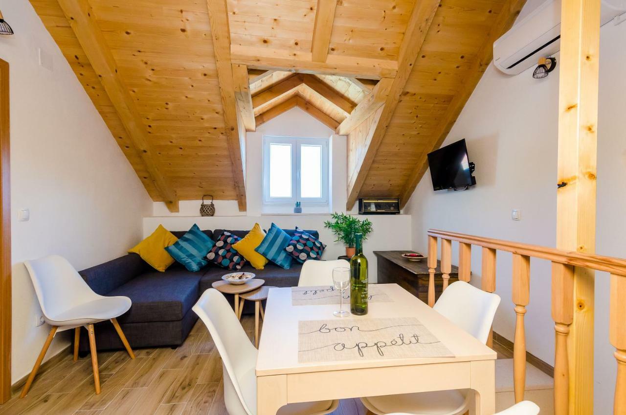 Apartments Korita Maranovici Екстер'єр фото