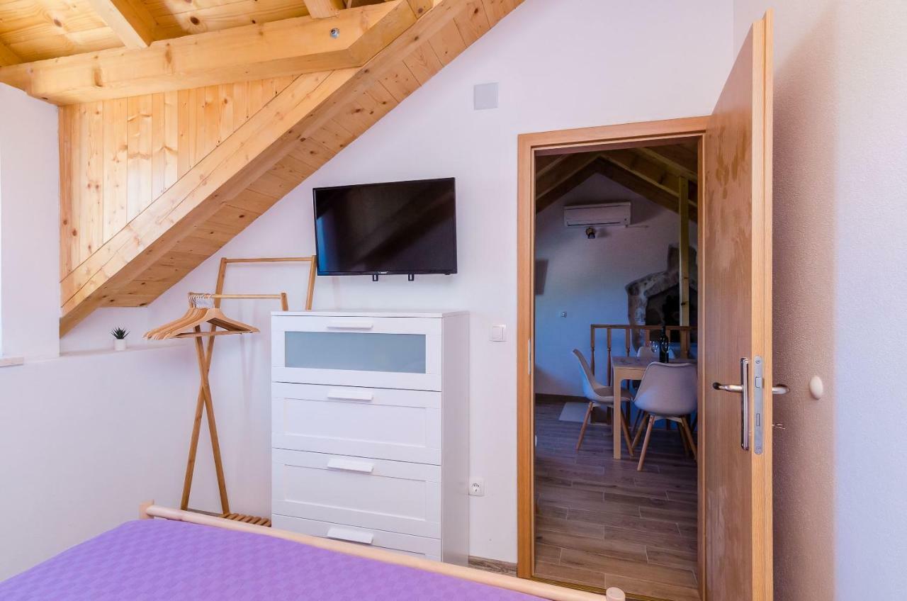 Apartments Korita Maranovici Екстер'єр фото