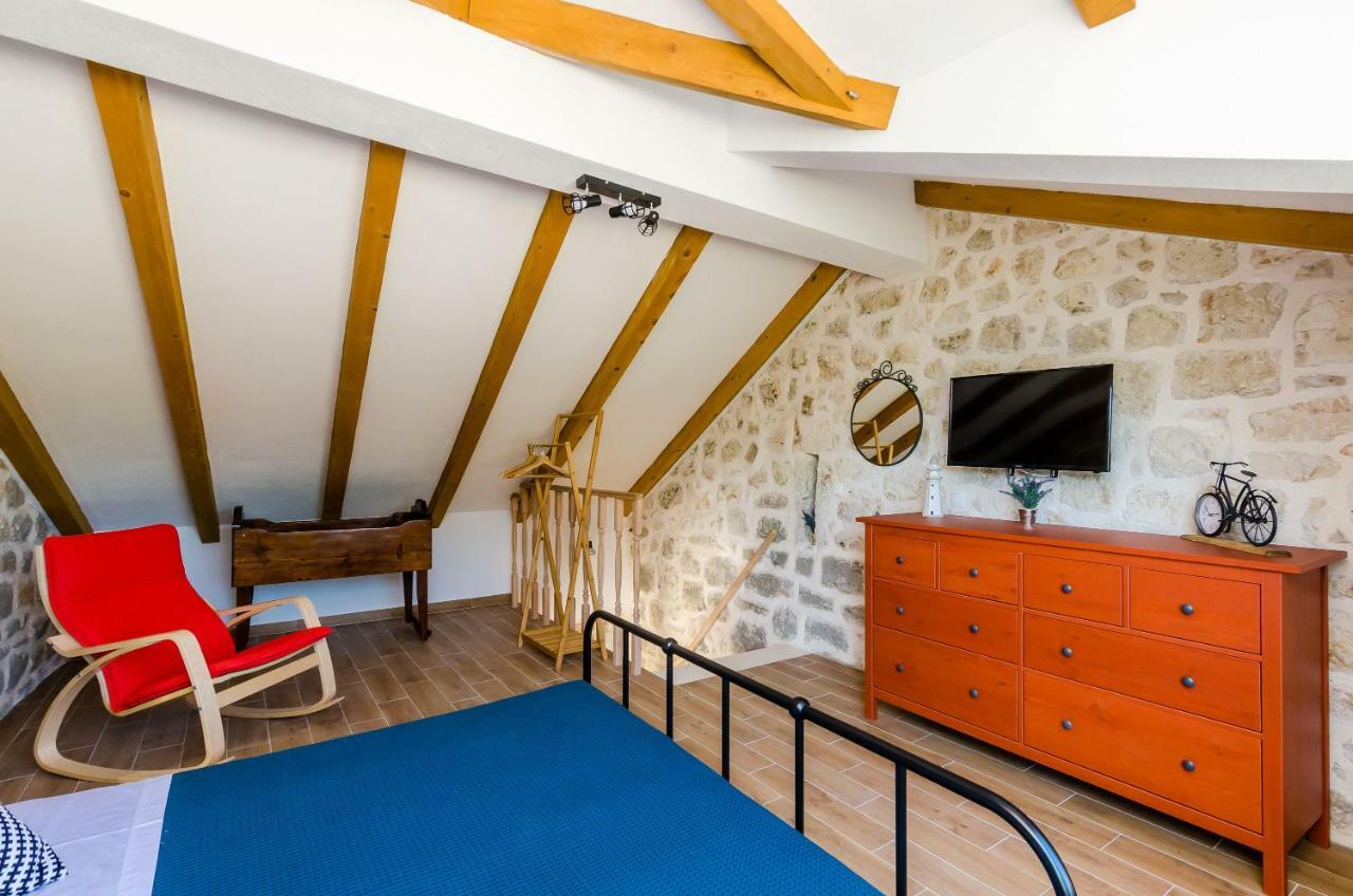 Apartments Korita Maranovici Екстер'єр фото