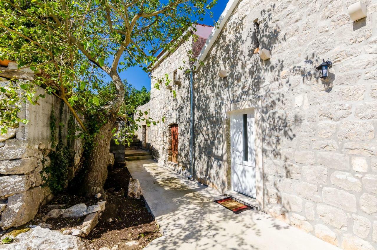 Apartments Korita Maranovici Екстер'єр фото
